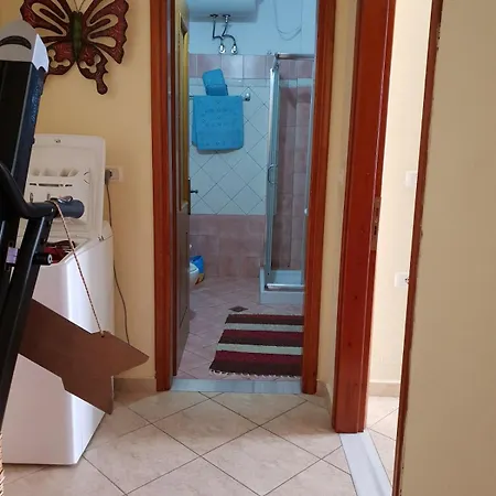Aurora S Apartment Sarande